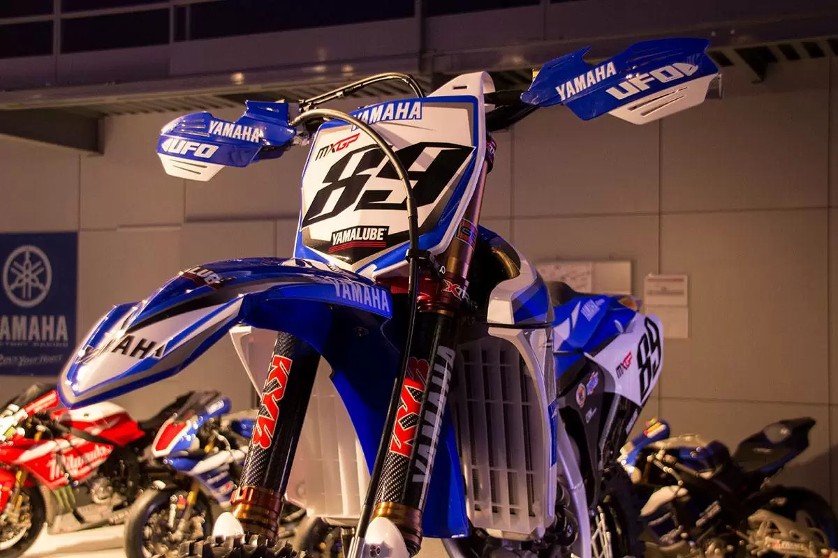 UFO Fluo Green Vulcan Universal MX Handguards 3 UFO Fluo Green Vulcan Universal MX Handguards - Image 3